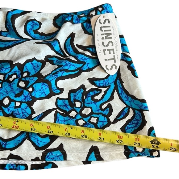 SUNSETS NWT, Swim skirt ,skort, sz 14, floral sea design,blue,white, coastal - Picture 10 of 15